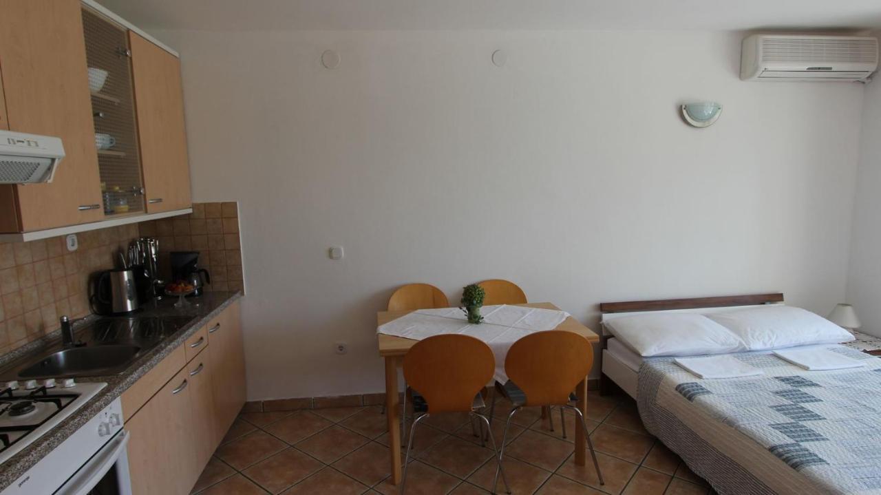 מאלינסקה Apartments Grahovac מראה חיצוני תמונה